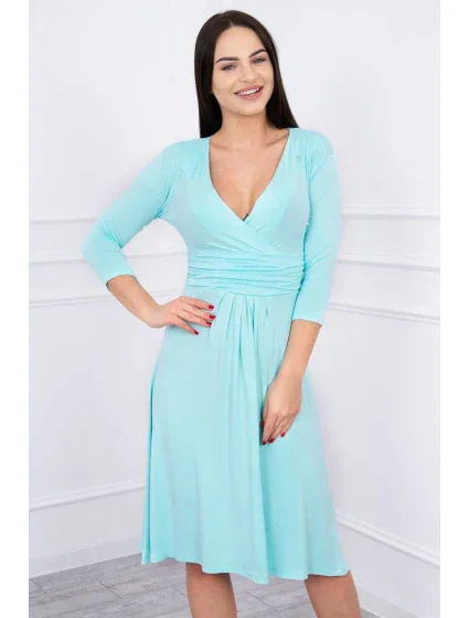 Šaty s průstřihem pod prsy mincovna Šaty s průstřihem pod prsy mincovna