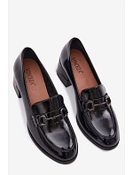 Kožené lakované dámské lodičky na podpatku model 22101229 Černé - VINCEZA Kožené lakované dámské lodičky na podpatku model 22101229 Černé - VINCEZA