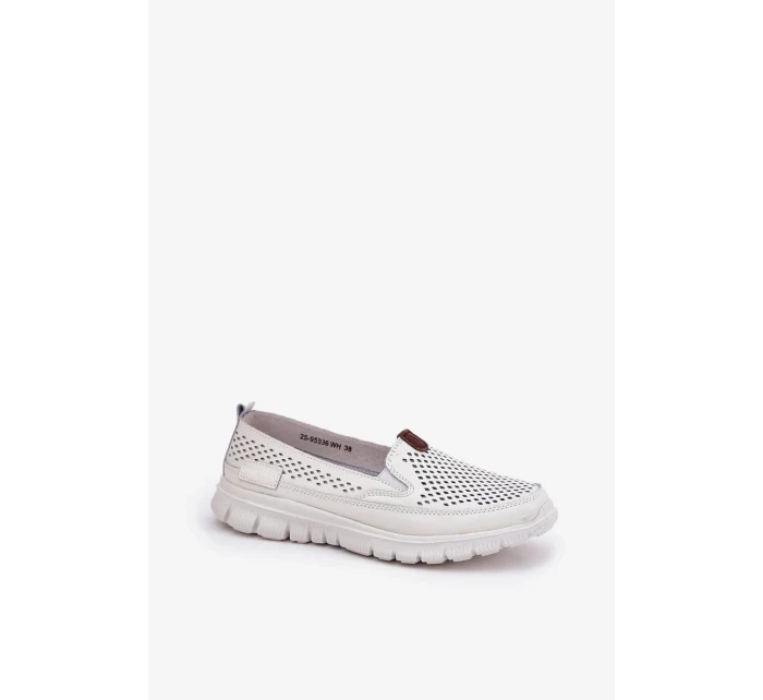 Dámske perforované baleríny z prírodnej kože Vinceza - biele