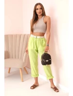 Dámské model 21220005 kalhoty s bavlnou a páskem jasně zelená - K-Fashion