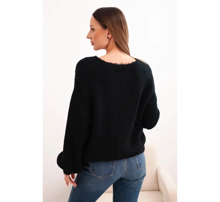 Dámsky čierny vlnený sveter s hrubým úpletom a dlhými rukávmi čiernej farby Dámsky čierny vlnený sveter s hrubým úpletom a dlhými rukávmi čiernej farby
