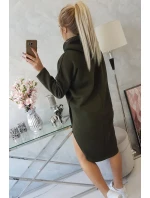 Šaty s kapucí a bočním rozparkem v barvě khaki