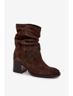 Kožené semišové kotníkové boty s na podpatku  Čokoládové model 21772371 - Zazoo