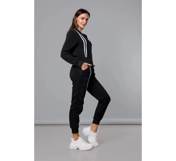 Čierno-biely dámsky teplákový komplet s ozdobnými pruhmi (KK0052)