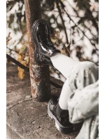 Dětské Lakované zateplené boty černé model 21597431 - Boto Dětské Lakované zateplené boty černé model 21597431 - Boto