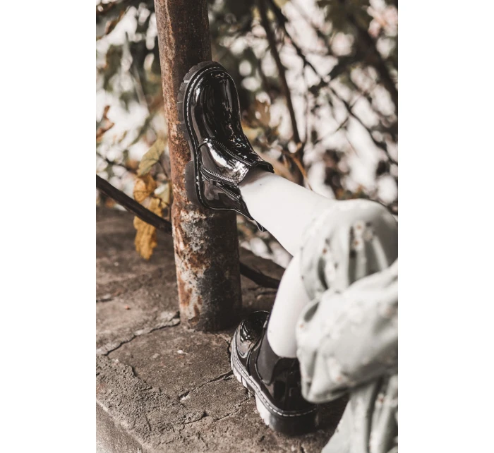 Dětské Lakované zateplené boty černé model 21597431 - Boto Dětské Lakované zateplené boty černé model 21597431 - Boto