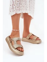 Zdobione Klapki Damskie Na Platformie Złote Jestella Zdobione Klapki Damskie Na Platformie Złote Jestella