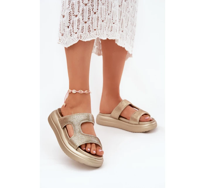 Zdobione Klapki Damskie Na Platformie Złote Jestella Zdobione Klapki Damskie Na Platformie Złote Jestella