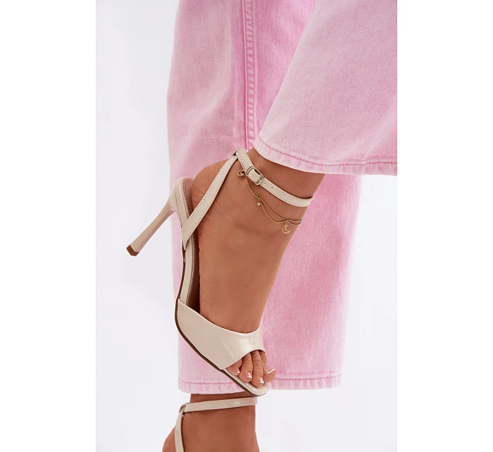 Dámské sandály na podpatku z umělé kůže béžové model 22107023 - Boto