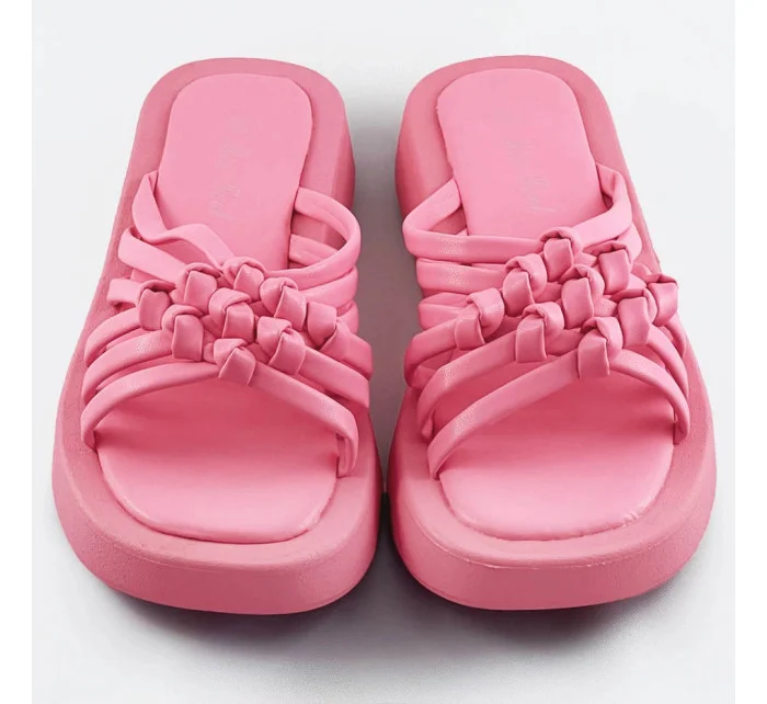 Růžové dámské pantofle s podrážkou model 17352328 - Mix Feel