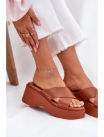 Dámské sandály na platformě a klínu camel model 21687265 - Boto Dámské sandály na platformě a klínu camel model 21687265 - Boto