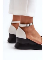 Sandały Damskie Na Platformie I Koturnie Z Kwiatami Białe Foviana