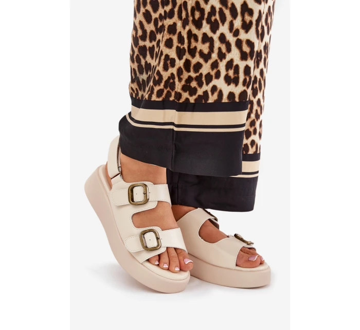 Dámské Sandály Na Platformě A Klínu S Přezkami Béžové model 21688795 - Boto Dámské Sandály Na Platformě A Klínu S Přezkami Béžové model 21688795 - Boto