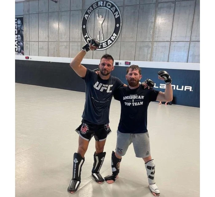 Chrániče M Phantom White model 21437817 - DBX Bushido Chrániče M Phantom White model 21437817 - DBX Bushido