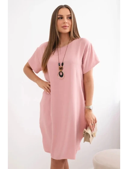 Šaty s kapsami a přívěskem tmavě pudrově růžová