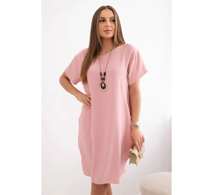 Šaty s kapsami a přívěskem tmavě pudrově růžová