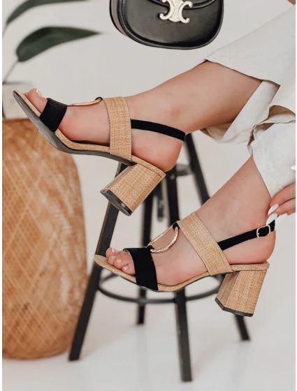 Dámské sandály na jehlovém podpatku black Dstreet model 21984599 - FashionStreet