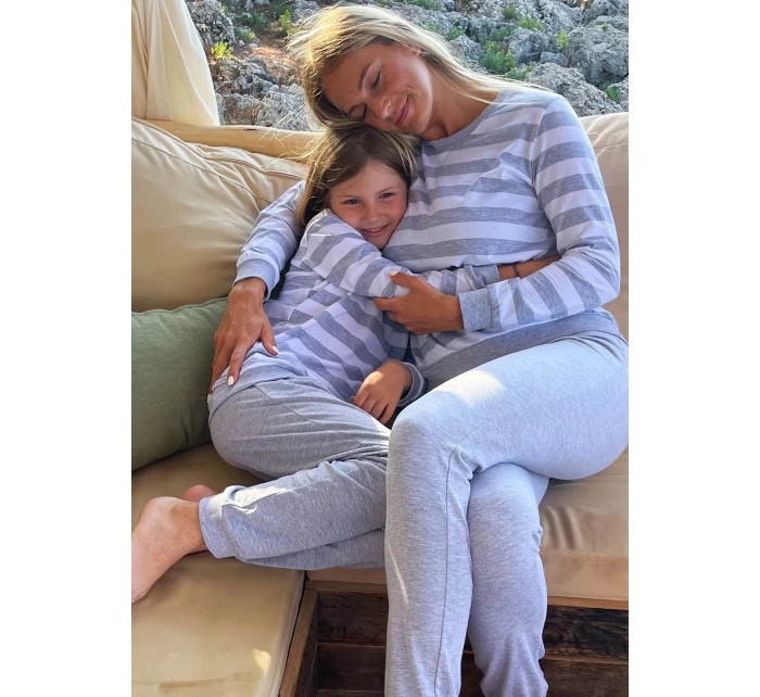 Dívčí pyžamo Young Girl model 18838207 Molly dł/r 134164 - Cornette Dívčí pyžamo Young Girl model 18838207 Molly dł/r 134164 - Cornette