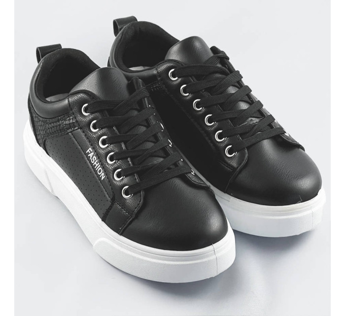 Čierne dámske športové topánky (S221)