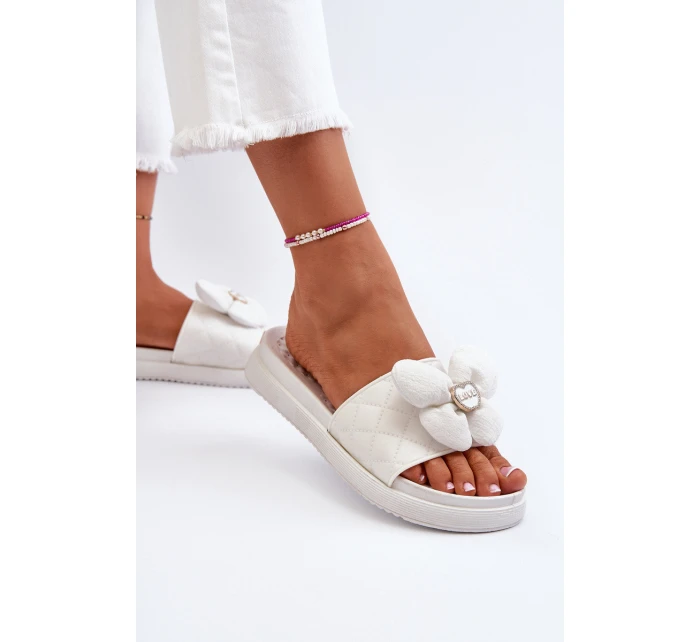 Dámské šedé sandály s ozdobou na nízké platformě model 21653408 - Boto Dámské šedé sandály s ozdobou na nízké platformě model 21653408 - Boto