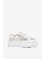 Kožené dámske tenisky s dekoráciou GOE TT2N4010 White Kožené dámske tenisky s dekoráciou GOE TT2N4010 White
