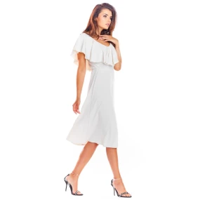 Dámské společenské šaty model 18523050 béžové - awama Dámské společenské šaty model 18523050 béžové - awama