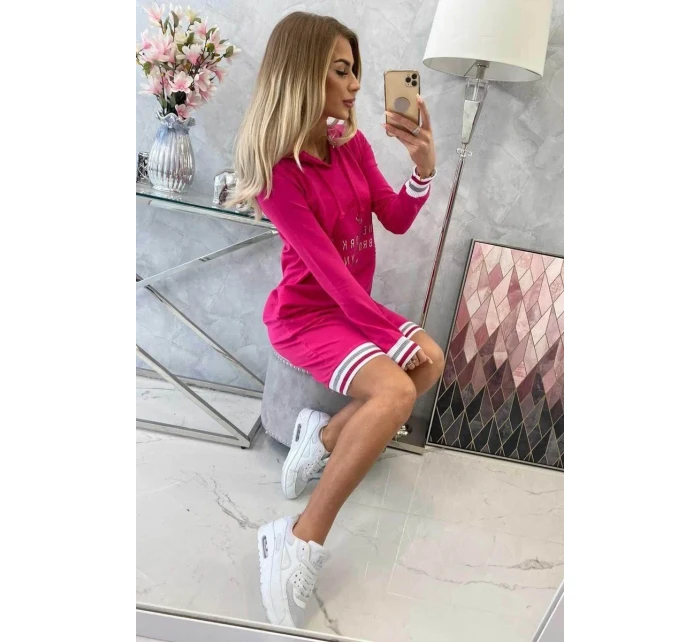 Brooklynské fuchsiové šaty Brooklynské fuchsiové šaty