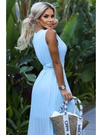 Dámské plisované šaty v barvě se širokým opaskem a výstřihem model 20159830 - numoco basic Dámské plisované šaty v barvě se širokým opaskem a výstřihem model 20159830 - numoco basic