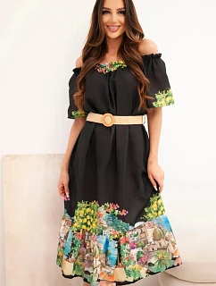 Dámské šaty model 22170761 střihu s páskem a krátkým rukávem černá - K-Fashion