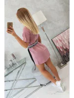 Šaty s ozdobným páskem tmavě růžové Šaty s ozdobným páskem tmavě růžové