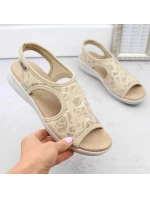 Dámske pohodlné sandále slip-on béžovej farby Unisoft 7196