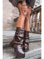 Dámské kozačky s  dílem do  s páskem čokoládové model 21715280 - Boto