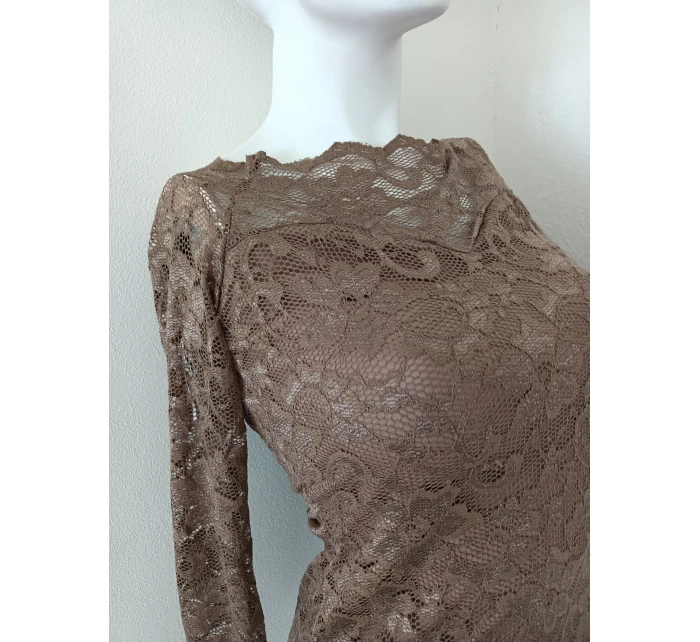 Dámske čipkované šaty 91141 hnedé - Koucla