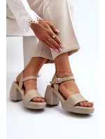 model 21647980 Dámské kožené sandály na podpatku Beige - Zazoo