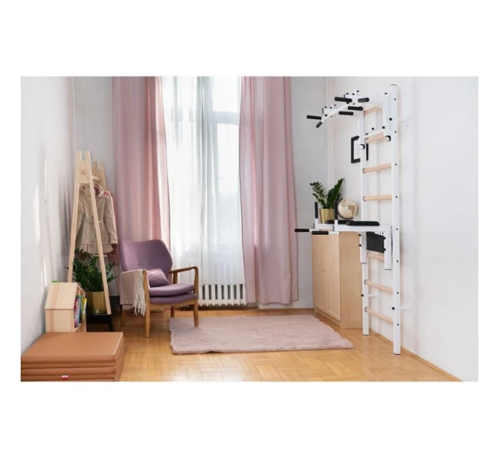 DREVENO-KOVOVÝ GYMNASTICKÝ REBRÍK S HRAZDOU A PRÍSLUŠENSTVOM BENCHK 232W