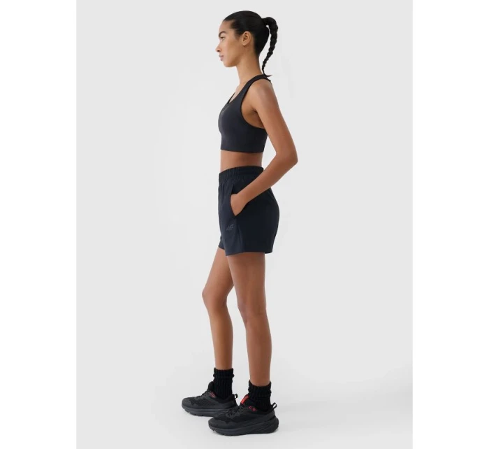 Dámské rychleschnoucí tréninkové šortky model 21437235 dámské - 4F Dámské rychleschnoucí tréninkové šortky model 21437235 dámské - 4F