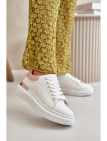 Nízké Dámské Tenisky Na Platformě Z Eko Kůže model 21667647 - Boto Nízké Dámské Tenisky Na Platformě Z Eko Kůže model 21667647 - Boto