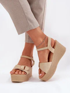 Model topánok na podpätku 213178 Krok v štýle