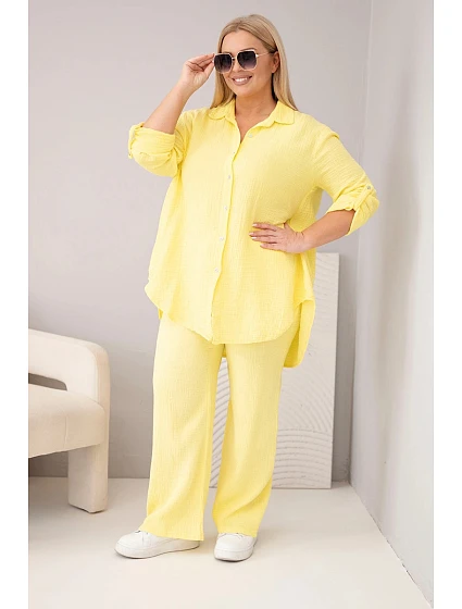 Dámský komplet Plus Size s košilí na knoflíky a kalhotami se širokými nohavicemi žlutý model 22069909 - K-Fashion