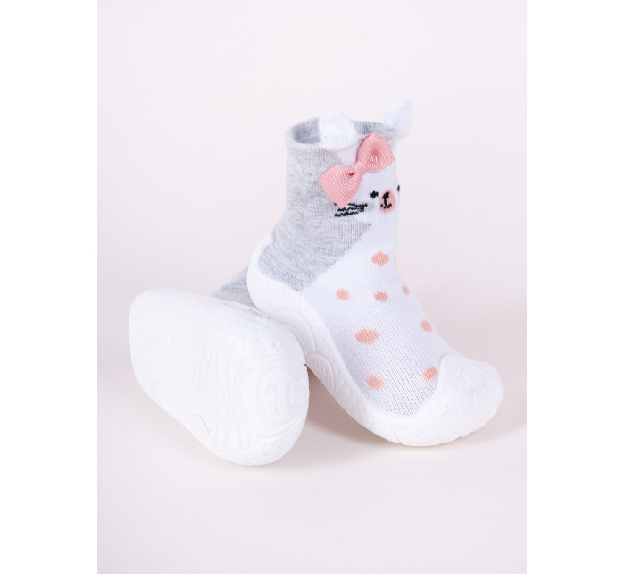 Yoclub Detské dievčenské protišmykové ponožky s gumovou podrážkou OBO-0138G-AA0B White