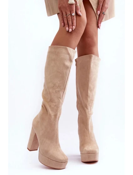 Topánky na podpätku F11189 béžové - Krok vo veľkom štýle