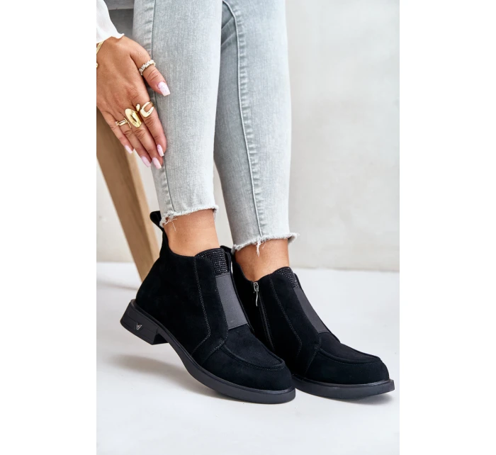 Semišové Nízké Boty Na Plochém Podpatku Zateplené D&A model 21674470 Černé - S.Barski Semišové Nízké Boty Na Plochém Podpatku Zateplené D&A model 21674470 Černé - S.Barski