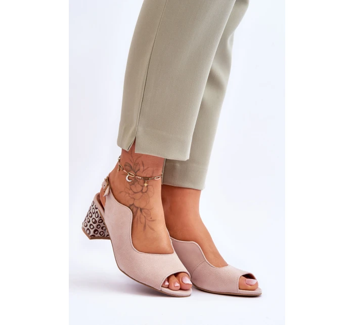 Dámské semišové sandály na podpatku model 21619303 Béžová - Maciejka