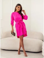 Elegantné šaty s otvoreným výstrihom fuchsiovej farby (013)