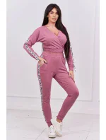 Sada s ozdobnými stuhami tmavo ružová