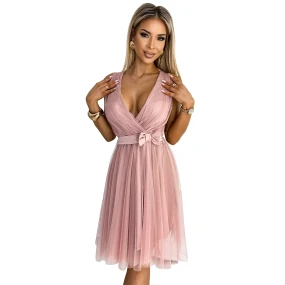 523-1 Tylové šaty s výstrihom a mašľou - BRUCE PINK