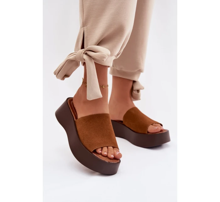 Dámské pantofle na platformě Camel Liorisse Dámské pantofle na platformě Camel Liorisse