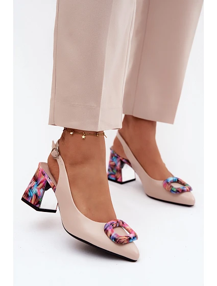 Dámské sandály na podpatku s sponou  Béžové model 22126244 - VINCEZA