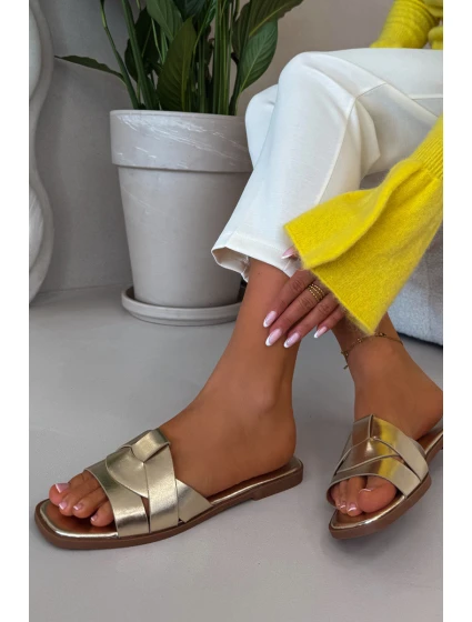 Dámské ploché pantofle s zlatými pásky Marissae