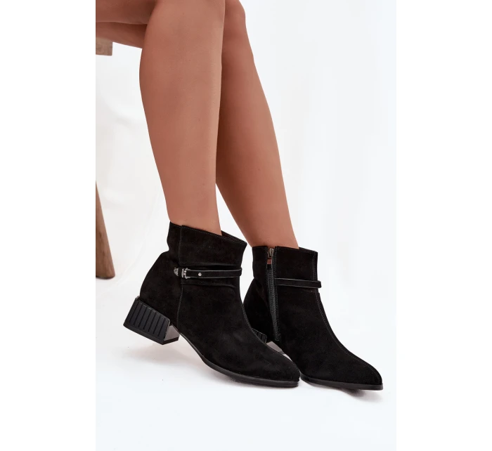 Dámské kozačky z přírodního semiše na klínu zateplené model 21715520 Černé - D&A